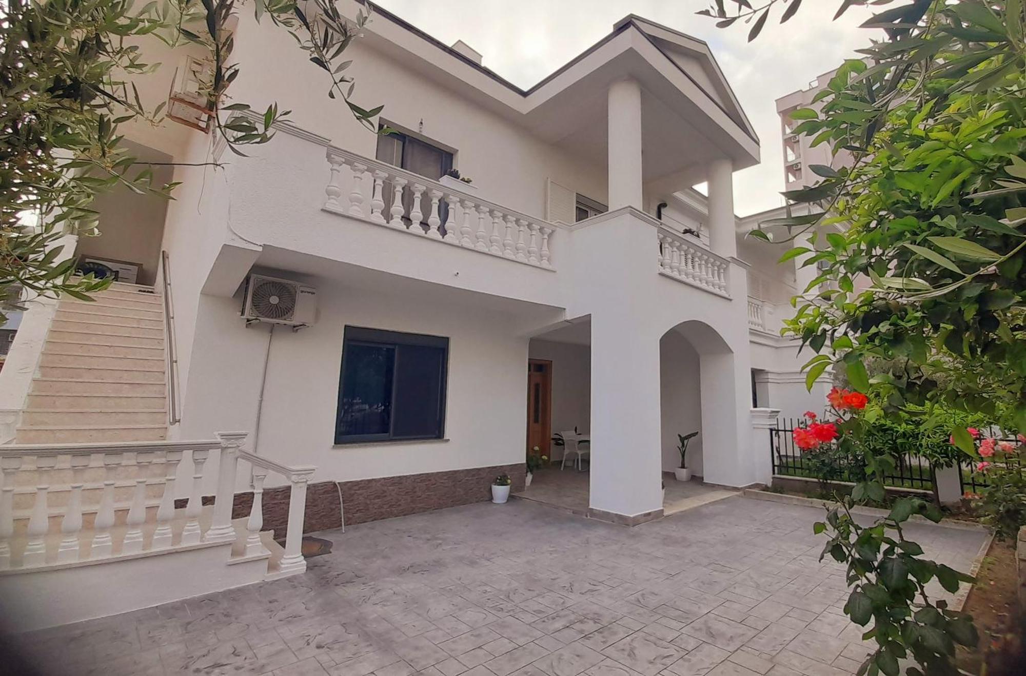 Villa Kurti Durres Exterior photo